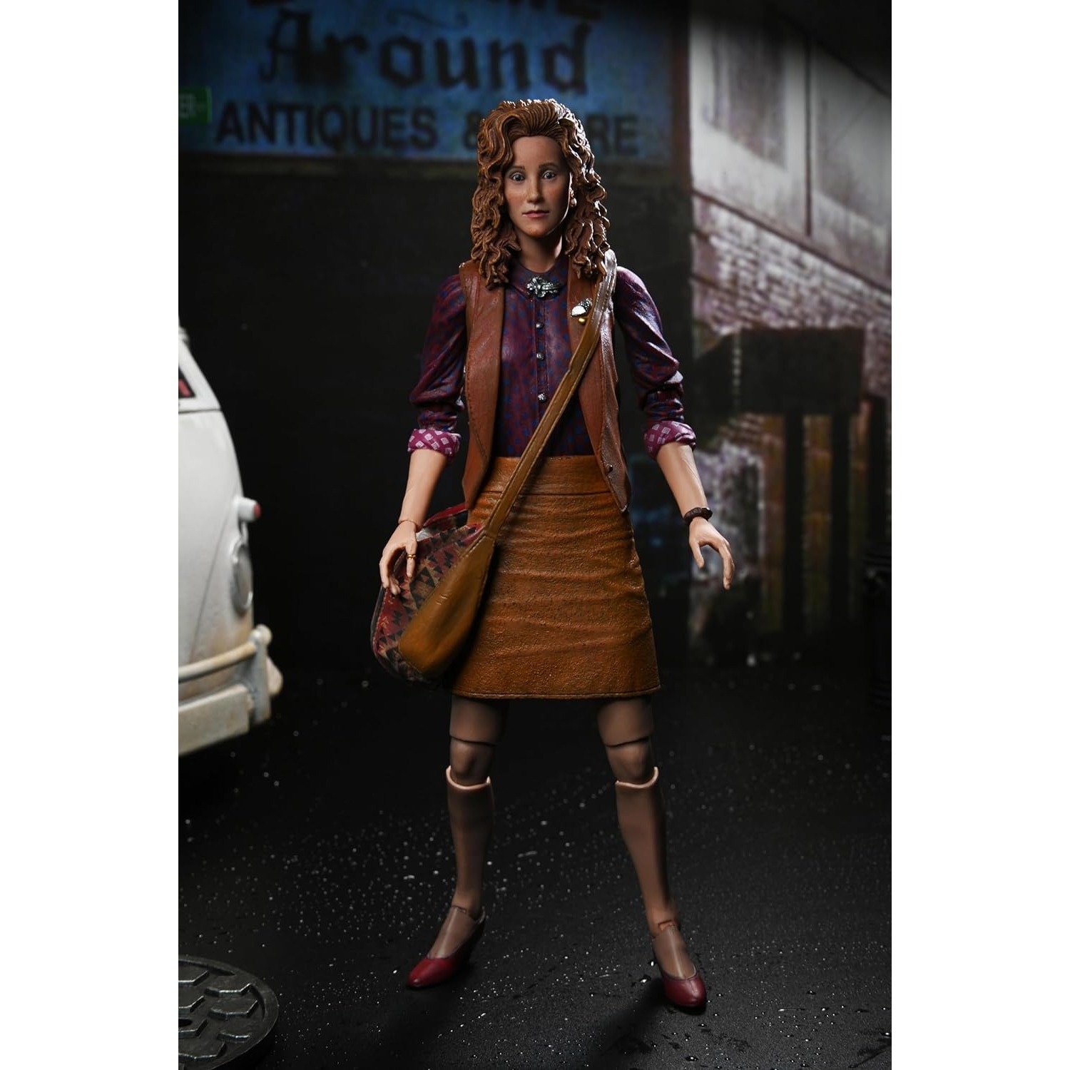 NECA Teenage Mutant Ninja Turtles Ultimate April O’Neil 1990 Movie - Image 4