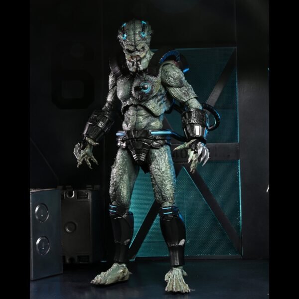 NECA Deluxe Stone Heart Predator Action Figure - Image 2